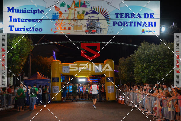 Buy your photos of the event70 CORRIDA DE BRODOWSKI on Fotop