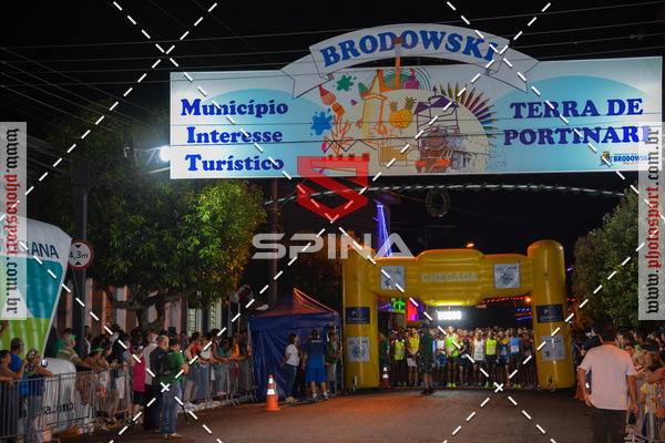 Buy your photos of the event70 CORRIDA DE BRODOWSKI on Fotop