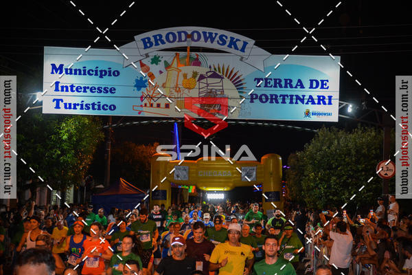 Buy your photos of the event70 CORRIDA DE BRODOWSKI on Fotop