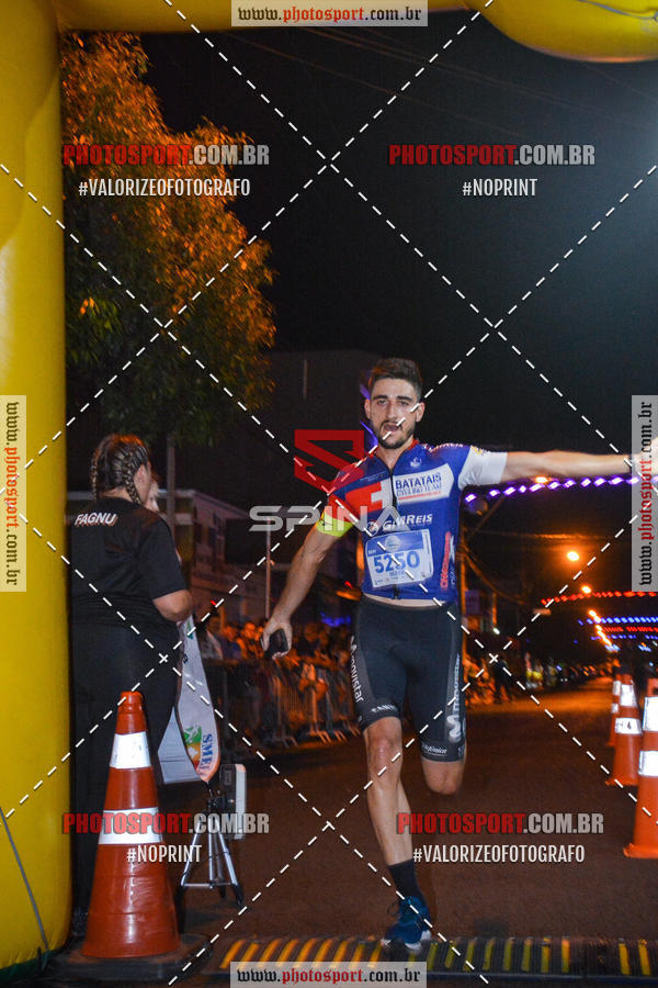 Buy your photos of the event70 CORRIDA DE BRODOWSKI on Fotop