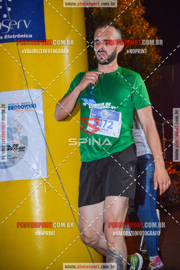 Buy your photos of the event70 CORRIDA DE BRODOWSKI on Fotop
