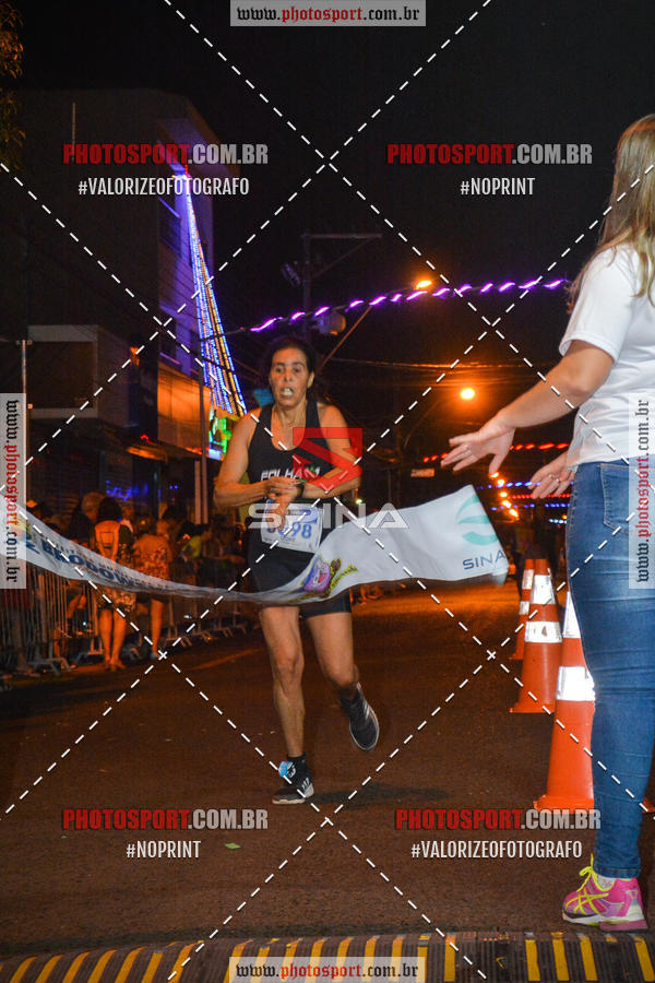 Buy your photos of the event70 CORRIDA DE BRODOWSKI on Fotop