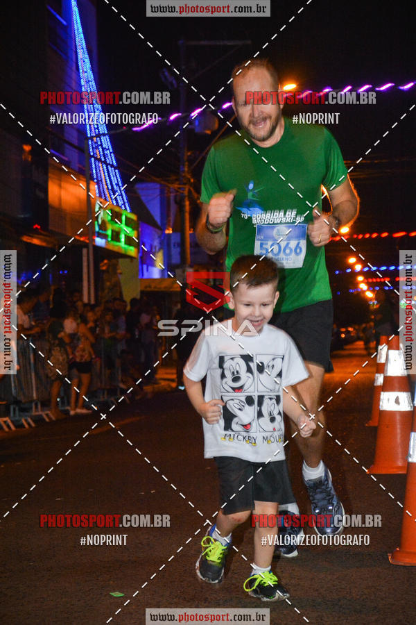 Buy your photos of the event70 CORRIDA DE BRODOWSKI on Fotop