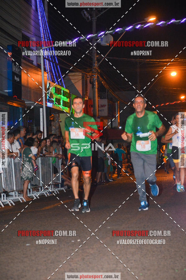 Buy your photos of the event70 CORRIDA DE BRODOWSKI on Fotop