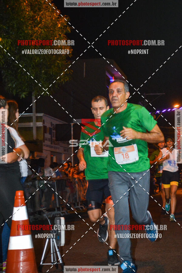 Buy your photos of the event70 CORRIDA DE BRODOWSKI on Fotop