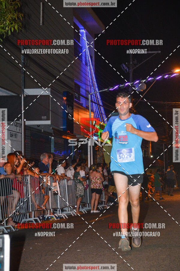 Buy your photos of the event70 CORRIDA DE BRODOWSKI on Fotop