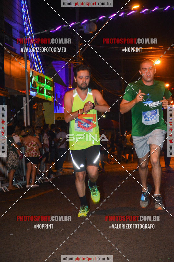 Buy your photos of the event70 CORRIDA DE BRODOWSKI on Fotop
