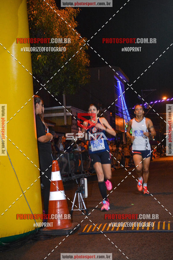 Buy your photos of the event70 CORRIDA DE BRODOWSKI on Fotop