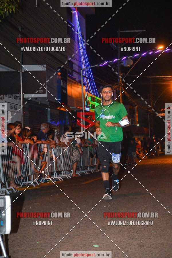 Buy your photos of the event70 CORRIDA DE BRODOWSKI on Fotop