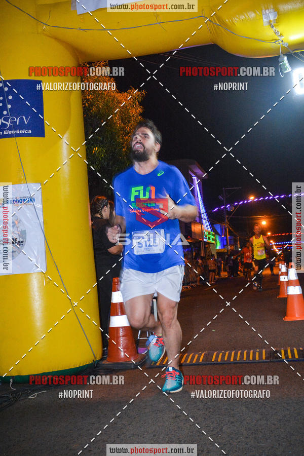 Buy your photos of the event70 CORRIDA DE BRODOWSKI on Fotop