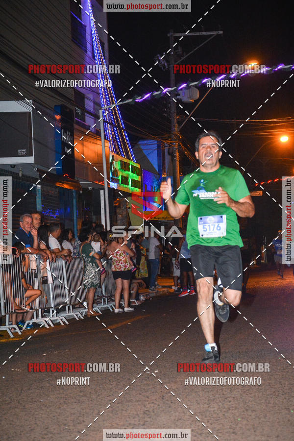 Buy your photos of the event70 CORRIDA DE BRODOWSKI on Fotop