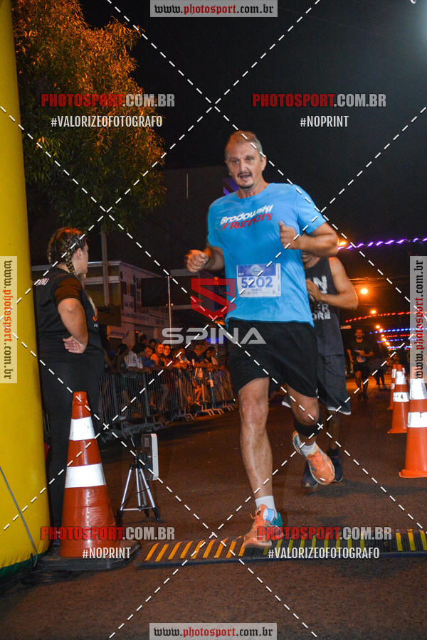 Buy your photos of the event70 CORRIDA DE BRODOWSKI on Fotop