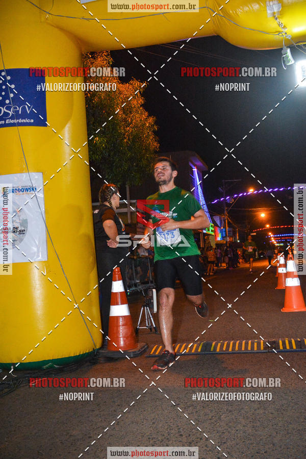 Buy your photos of the event70 CORRIDA DE BRODOWSKI on Fotop