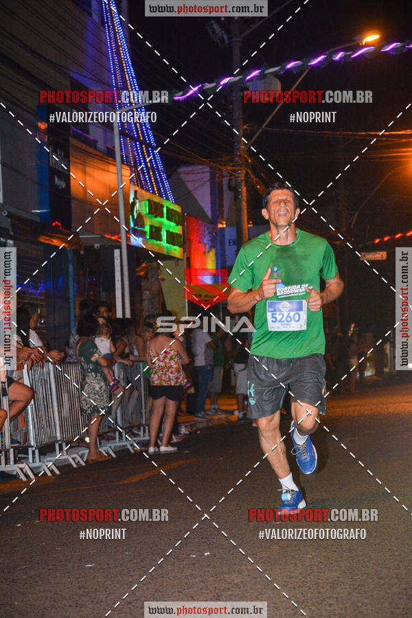 Buy your photos of the event70 CORRIDA DE BRODOWSKI on Fotop