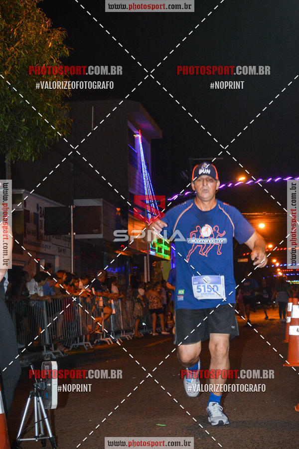 Buy your photos of the event70 CORRIDA DE BRODOWSKI on Fotop
