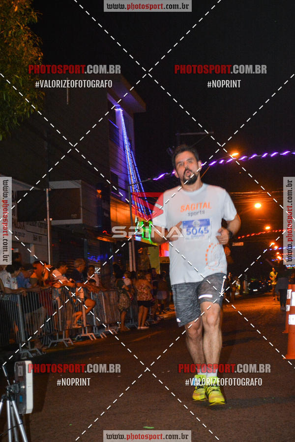 Buy your photos of the event70 CORRIDA DE BRODOWSKI on Fotop