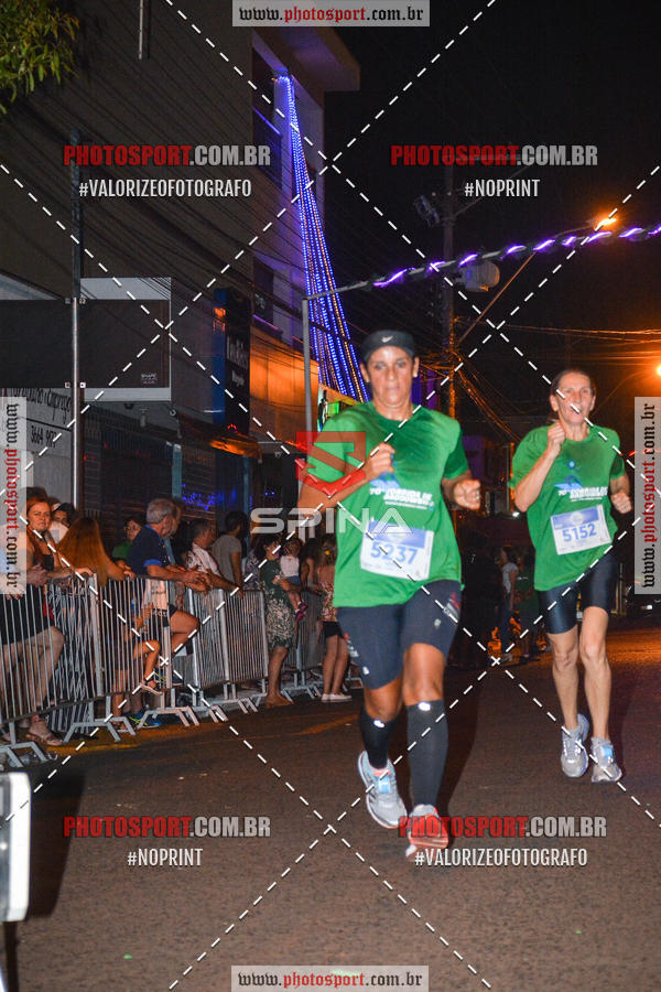 Buy your photos of the event70 CORRIDA DE BRODOWSKI on Fotop