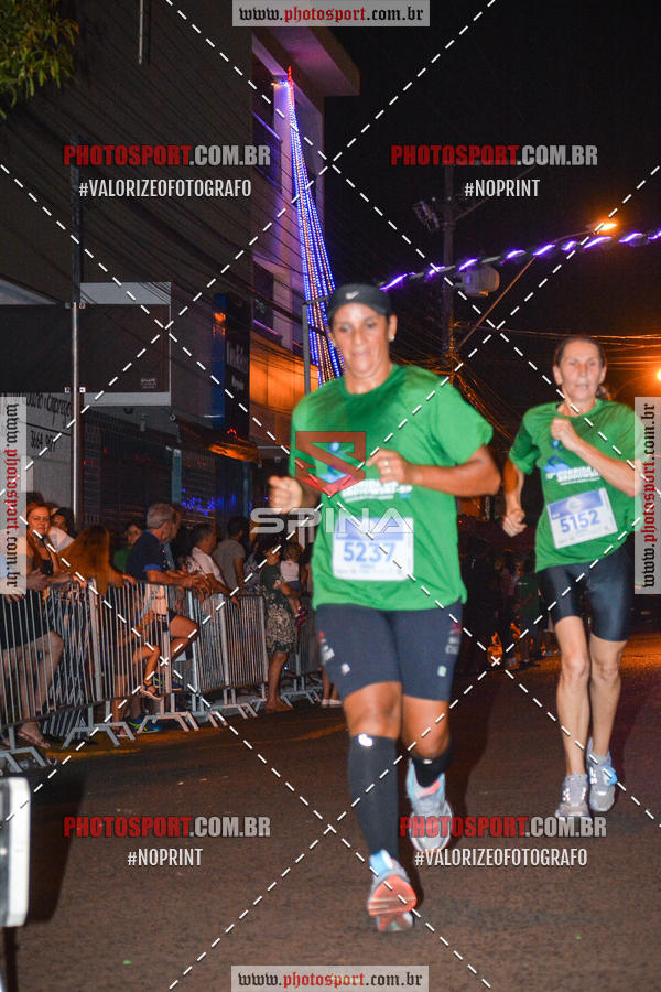 Buy your photos of the event70 CORRIDA DE BRODOWSKI on Fotop