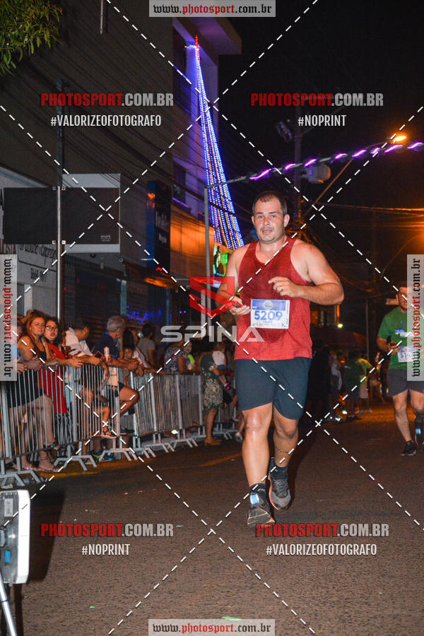 Buy your photos of the event70 CORRIDA DE BRODOWSKI on Fotop