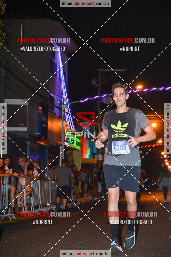 Buy your photos of the event70 CORRIDA DE BRODOWSKI on Fotop