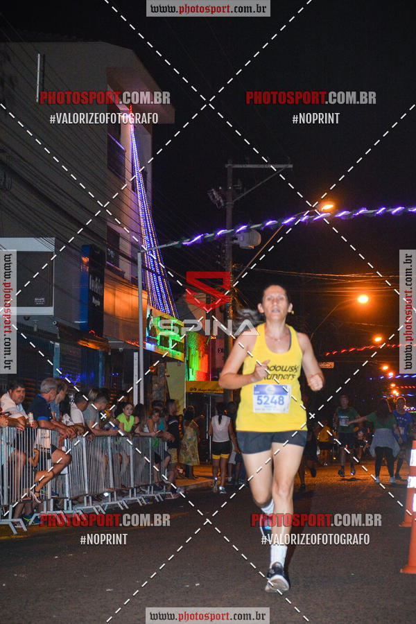 Buy your photos of the event70 CORRIDA DE BRODOWSKI on Fotop