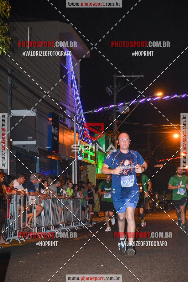 Buy your photos of the event70 CORRIDA DE BRODOWSKI on Fotop