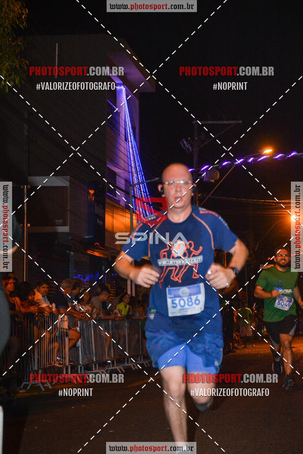 Buy your photos of the event70 CORRIDA DE BRODOWSKI on Fotop