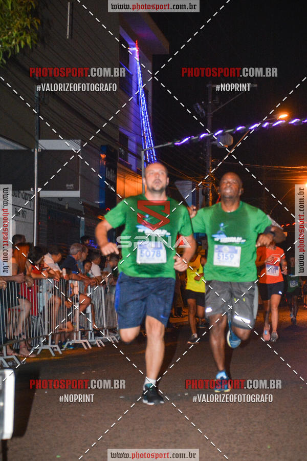 Buy your photos of the event70 CORRIDA DE BRODOWSKI on Fotop