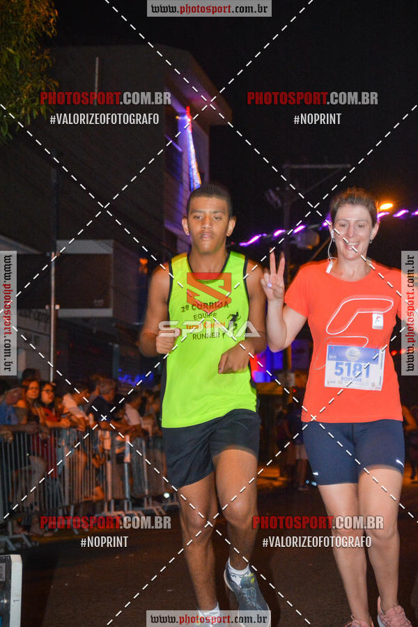 Buy your photos of the event70 CORRIDA DE BRODOWSKI on Fotop