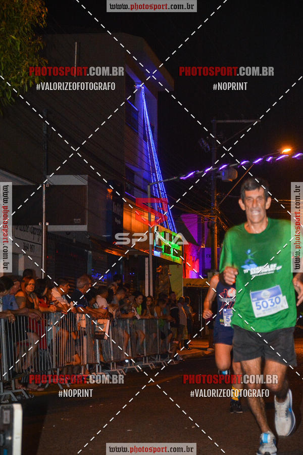 Buy your photos of the event70 CORRIDA DE BRODOWSKI on Fotop