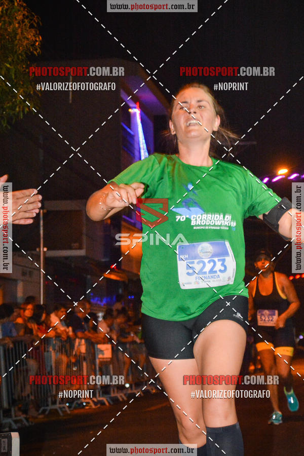 Buy your photos of the event70 CORRIDA DE BRODOWSKI on Fotop