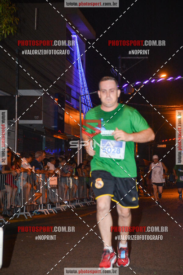 Buy your photos of the event70 CORRIDA DE BRODOWSKI on Fotop