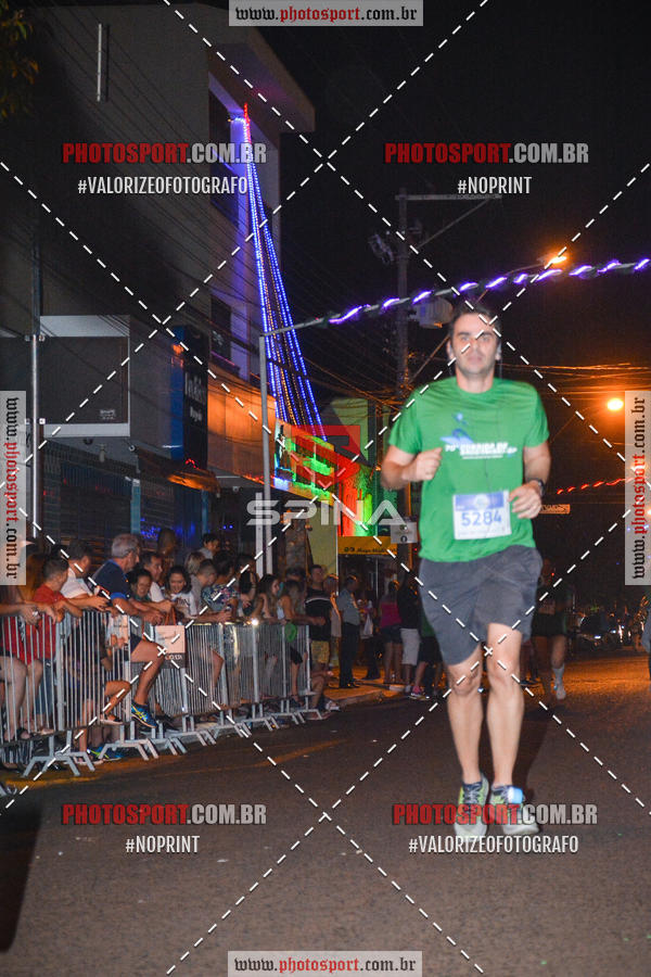 Buy your photos of the event70 CORRIDA DE BRODOWSKI on Fotop