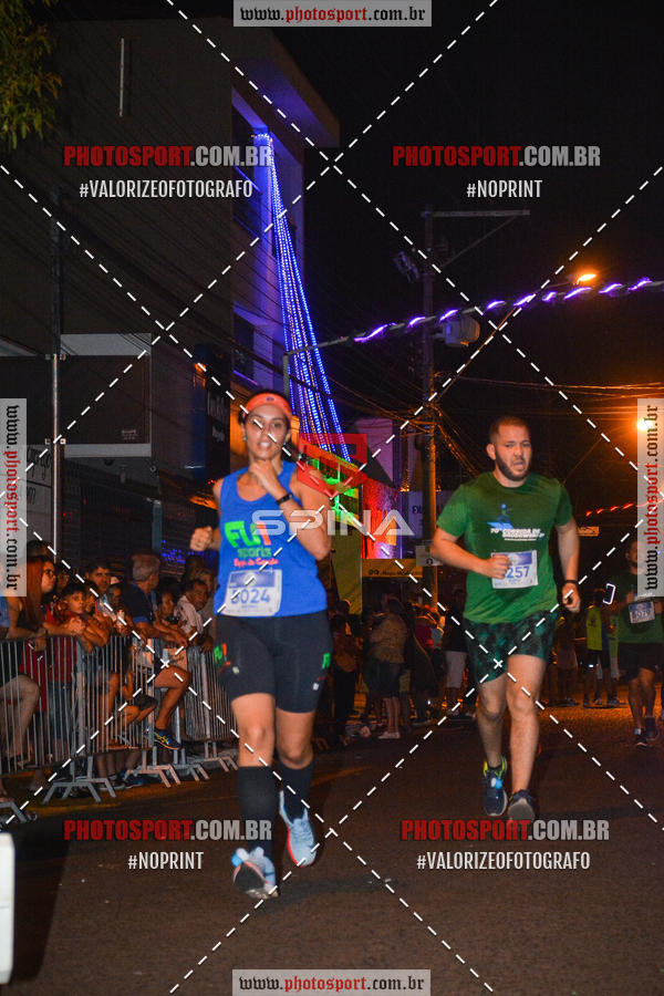 Buy your photos of the event70 CORRIDA DE BRODOWSKI on Fotop