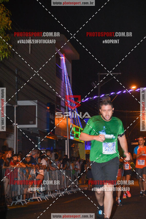 Buy your photos of the event70 CORRIDA DE BRODOWSKI on Fotop