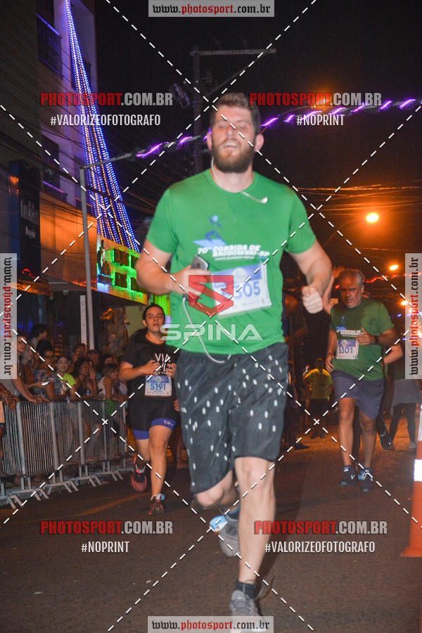 Buy your photos of the event70 CORRIDA DE BRODOWSKI on Fotop