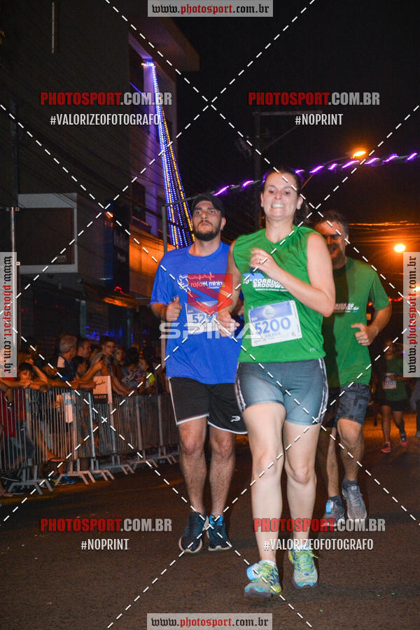 Buy your photos of the event70 CORRIDA DE BRODOWSKI on Fotop