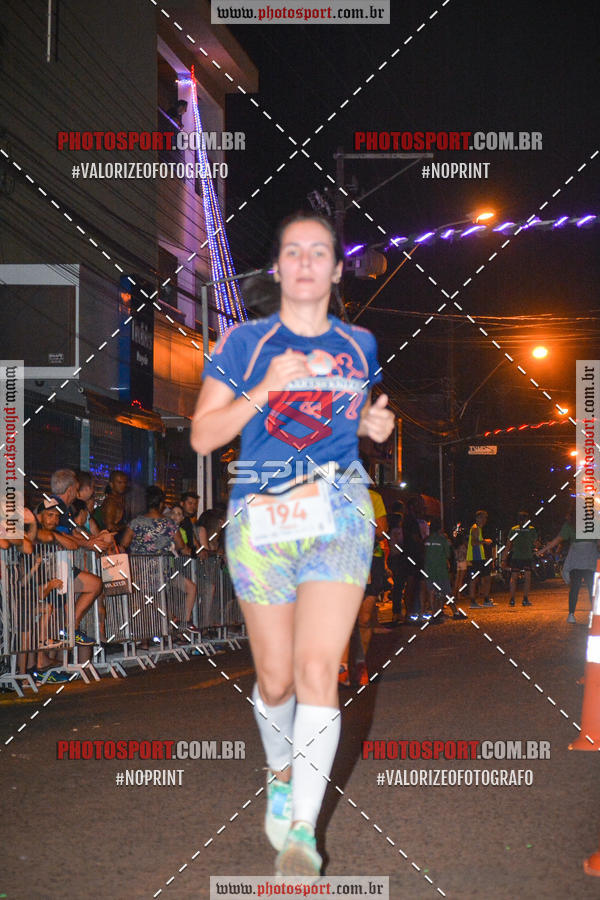 Buy your photos of the event70 CORRIDA DE BRODOWSKI on Fotop