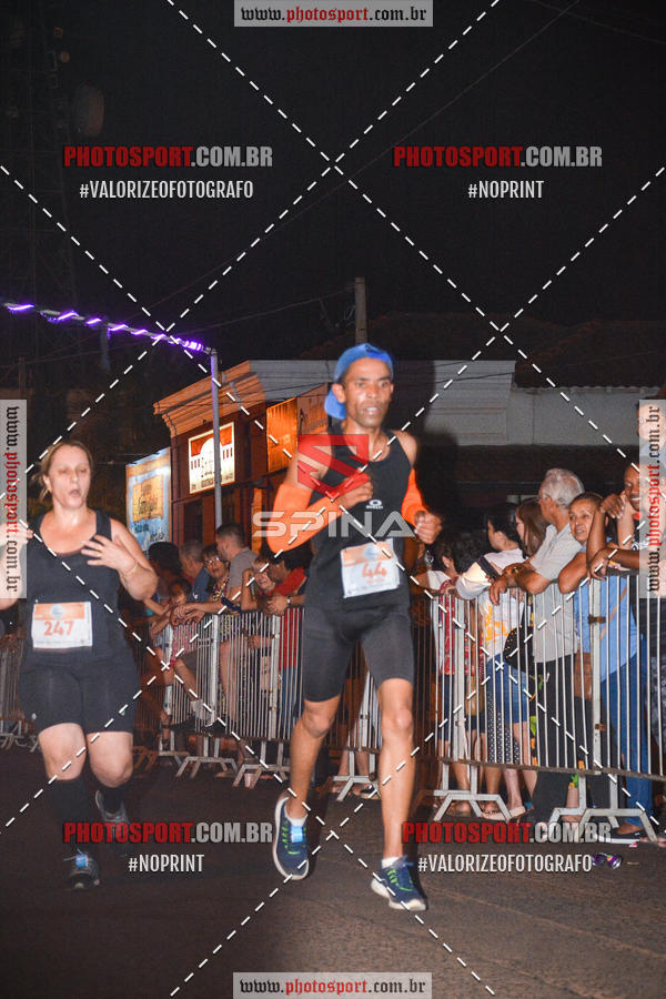 Buy your photos of the event70 CORRIDA DE BRODOWSKI on Fotop