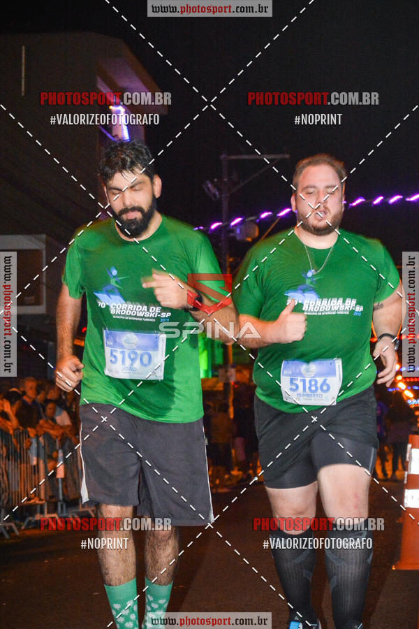 Buy your photos of the event70 CORRIDA DE BRODOWSKI on Fotop