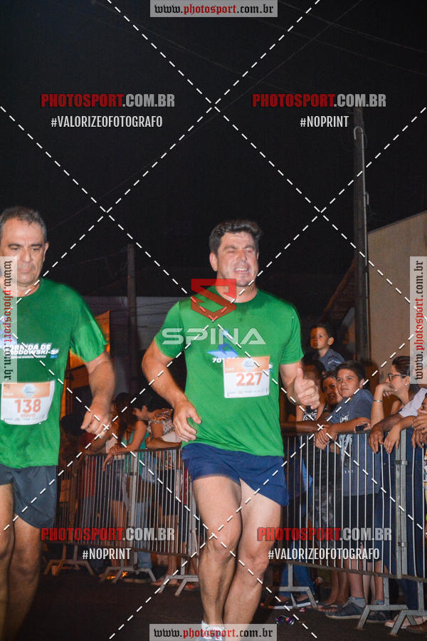 Buy your photos of the event70 CORRIDA DE BRODOWSKI on Fotop