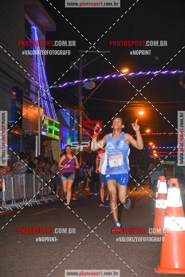 Buy your photos of the event70 CORRIDA DE BRODOWSKI on Fotop