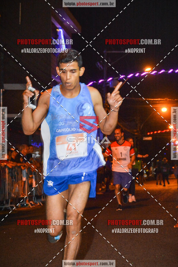 Buy your photos of the event70 CORRIDA DE BRODOWSKI on Fotop