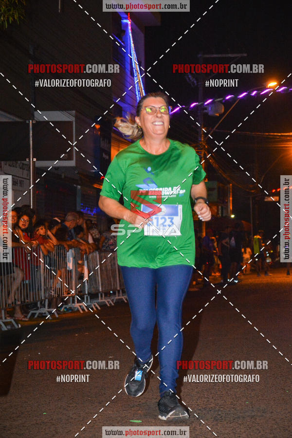 Buy your photos of the event70 CORRIDA DE BRODOWSKI on Fotop