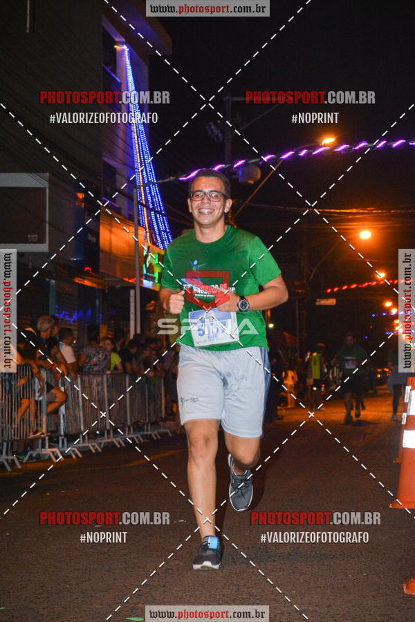 Buy your photos of the event70 CORRIDA DE BRODOWSKI on Fotop
