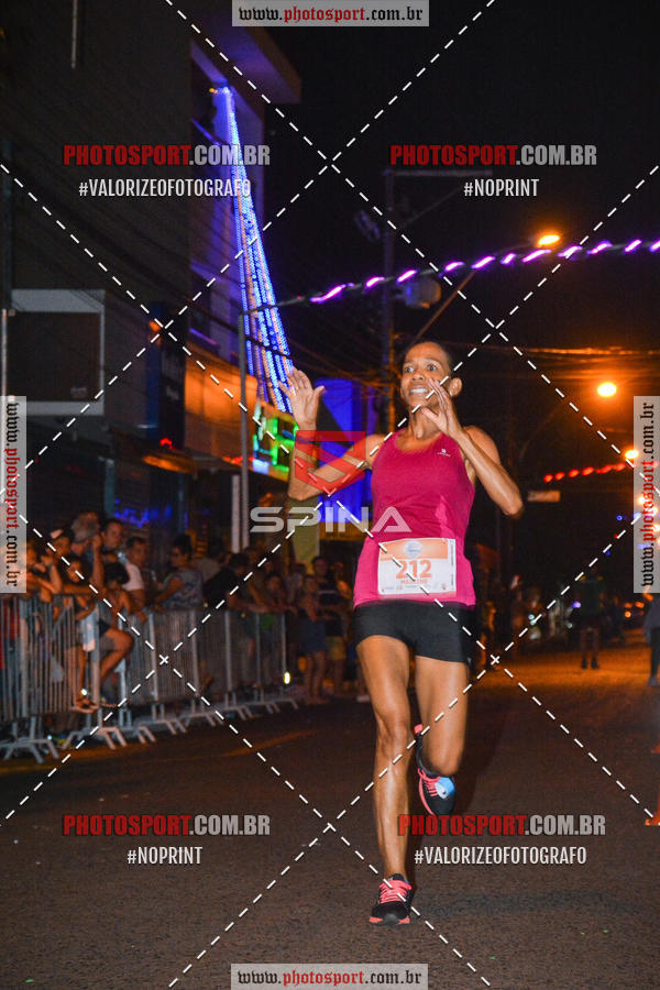 Buy your photos of the event70 CORRIDA DE BRODOWSKI on Fotop