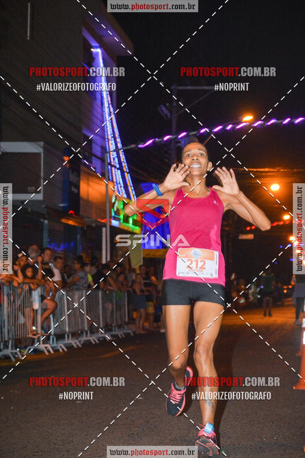 Buy your photos of the event70 CORRIDA DE BRODOWSKI on Fotop
