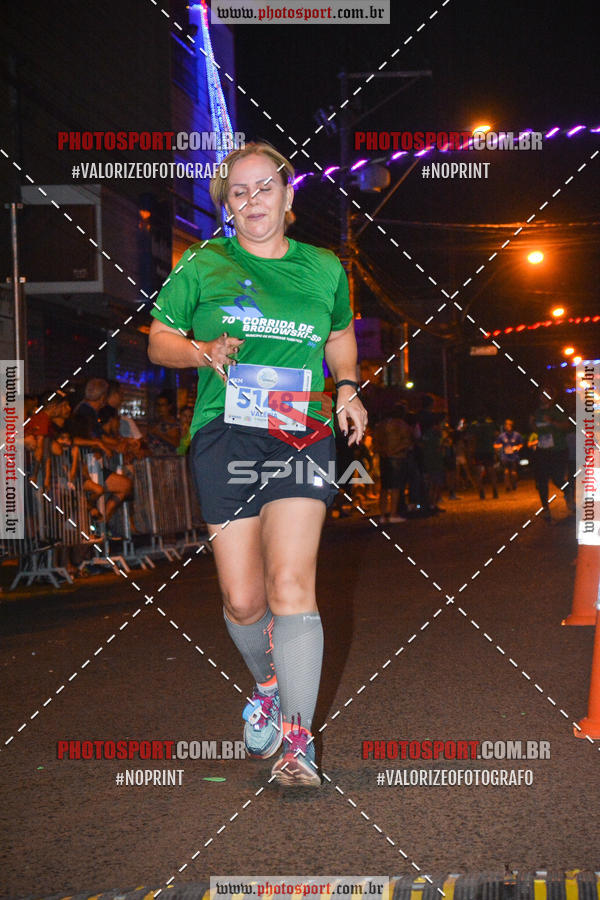 Buy your photos of the event70 CORRIDA DE BRODOWSKI on Fotop
