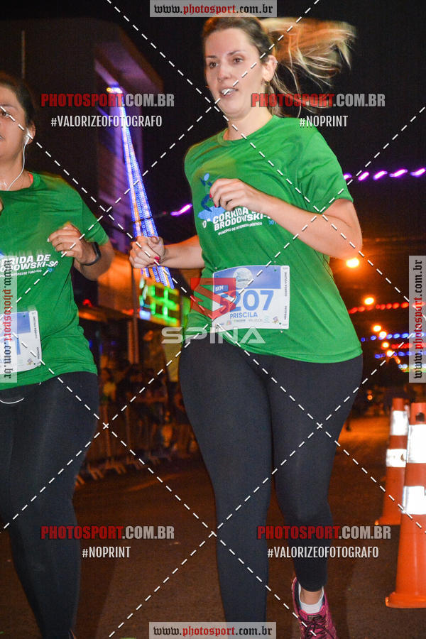 Buy your photos of the event70 CORRIDA DE BRODOWSKI on Fotop