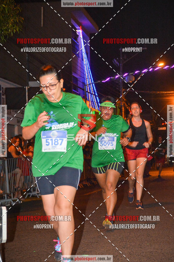 Buy your photos of the event70 CORRIDA DE BRODOWSKI on Fotop